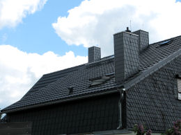 Dacheindeckung mit Icopal Decra Stahlblechplatten